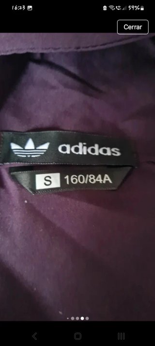 Chaqueta Adidas impermeable morada talla S