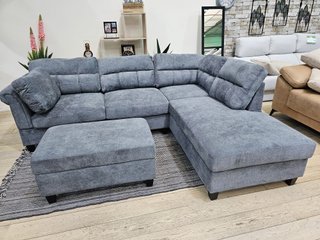 Sofá chaiselongue gris + puff