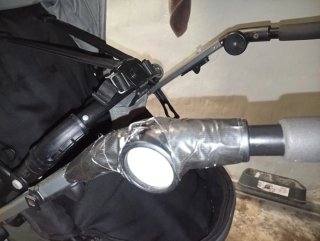 Cochecito de bebé gris y negro incluye capazo