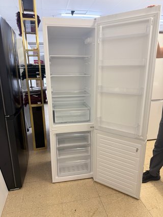 Nevera Newpol 180x55 con garantía