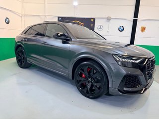 Audi RSQ8 4.0TFSI V8 600CV