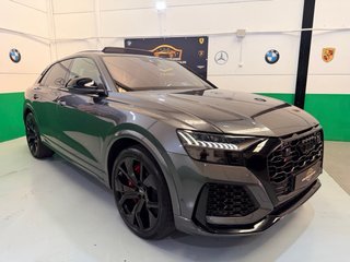 Audi RSQ8 4.0TFSI V8 600CV