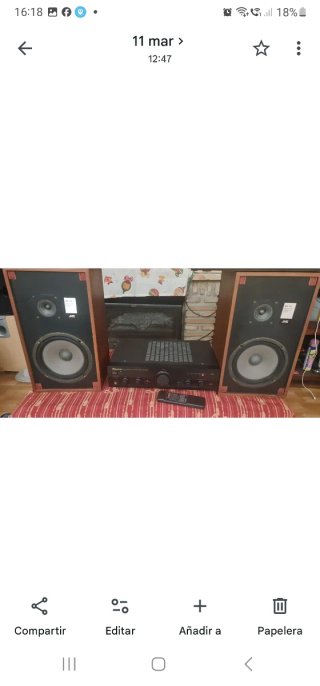 Amplificador Pioneer con altavoces