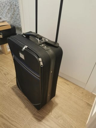 Maleta de cabina negra