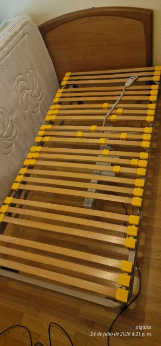Cama articulada eléctrica con mando