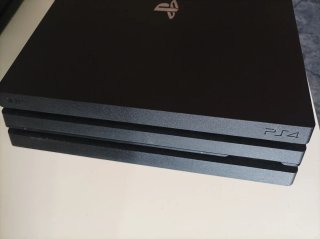 PlayStation 4 Pro 1TB Negra