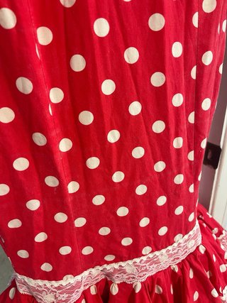 Traje Flamenca Rojo Lunares Blanco dos Volantes