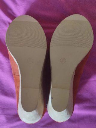 NUEVO ZAPATOS DE CUÑA CLAUDIA GHIZZANI 39