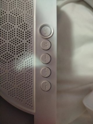 Altavoz Inalámbrico Blanco con Cargador