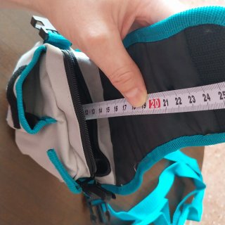 Bolso bandolera gris y azul Pimkie