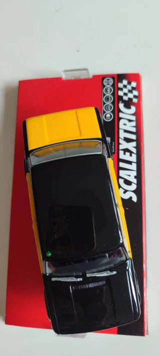 Scalextric  slot Taxi Barcelona Seat 1430 1:32
