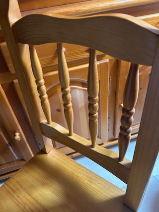 Mueble de salón castellano madera.