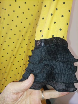 Vestido de flamenca amarillo lunares