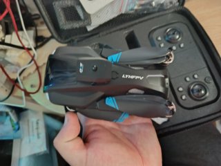 Dron LYHF PV Negro y Azul lleva 2 baterías