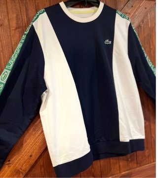 Sudadera Lacoste azul y blanca