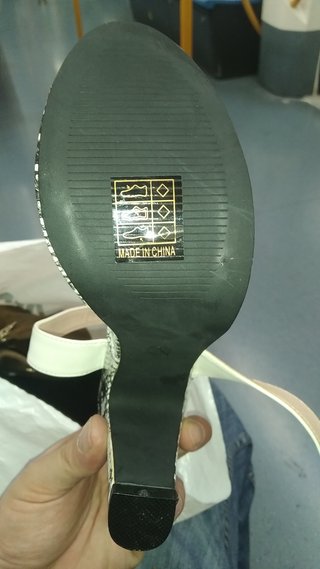 4  pares  calzado  mujer