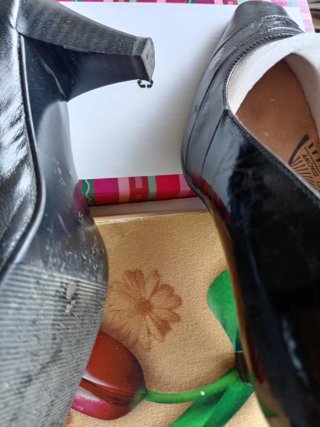 Zapatos de piel Estiletti T.39