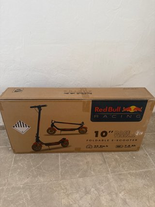 Patinete Eléctrico Red Bull Racing 10
