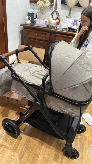 Carro de bebé casi nuevo (1 mes de uso)