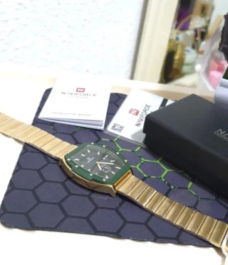 Reloj Naviforce Hombre Dorado y Verde