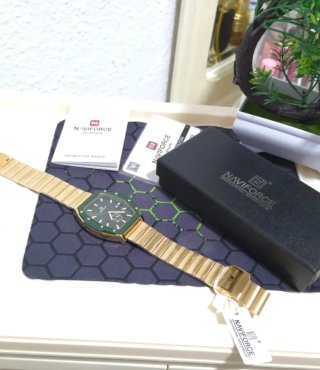 Reloj Naviforce Hombre Dorado y Verde