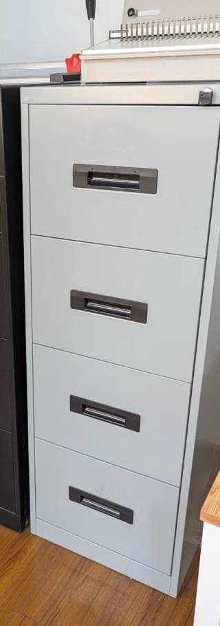 Armario archivador metálico gris