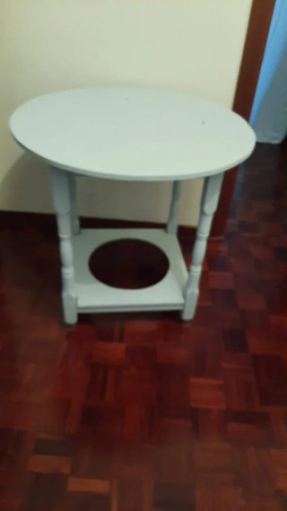 Muebles varios: plástico y madera