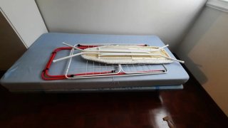 Muebles varios: plástico y madera