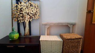 Muebles varios: plástico y madera