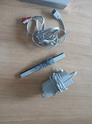 Nintendo Wii Bianca + Gioco + Accessori