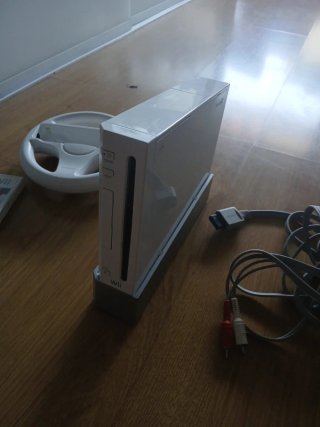 Nintendo Wii Bianca + Gioco + Accessori