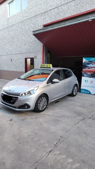 Peugeot 208 1.6HDI 2017