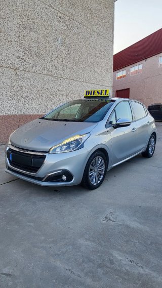 Peugeot 208 1.6 Diesel 2017