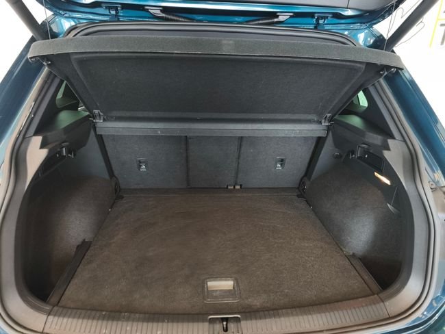 Volkswagen Tiguan 2021, foto 11