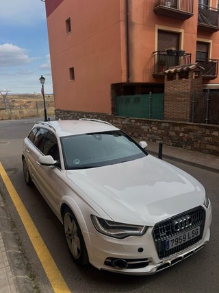 Audi A6 Allroad 2014