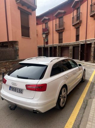 Audi A6 Allroad 2014