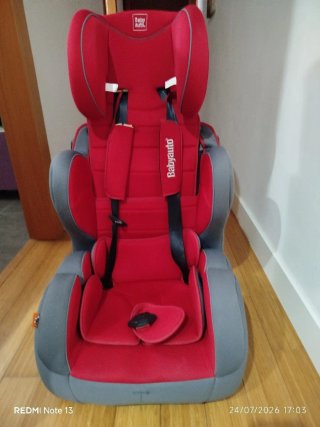 Silla de coche para bebé Babyauto roja