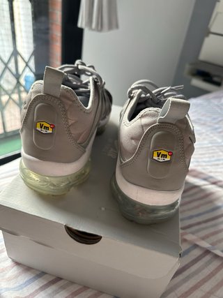 Zapatillas Nike Air Vapormax Talla 42 Grises