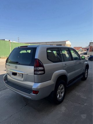 Toyota Land Cruiser 2004