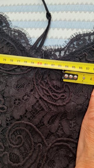 Vestido de encaje negro para fiesta