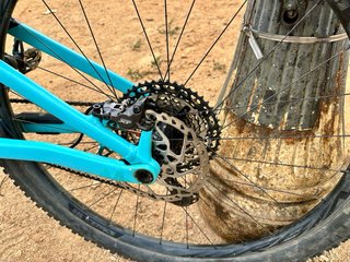 Orbea Rise H10 Eléctrica gris y azul Batería 540Wh