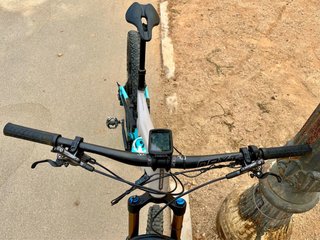 Orbea Rise H10 Eléctrica gris y azul Batería 540Wh