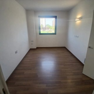 Piso seminuevo en Can Roca de 91mts const.
