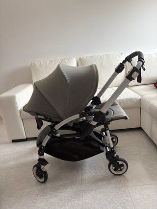 Bugaboo Bee 3 Silla de Paseo y Capazo gris