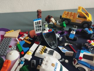 Lote Lego vehículos y piezas