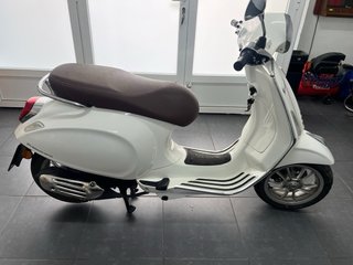 Vespa primavera 50cc 4T 2019 6300km como nueva.
