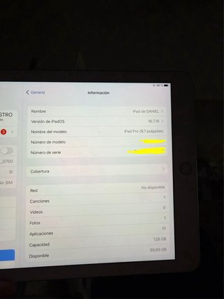Apple iPad Pro Plata + funda Logi con teclado.