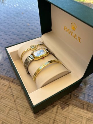 Reloj y pulseras Rolex nuevos con caja nueva
