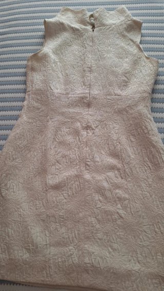 Vestido de fiesta crema