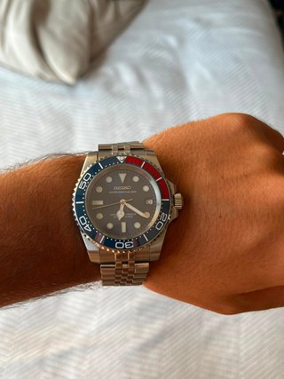 Reloj Seiko Mod Submariner – Dial Azul y Rojo